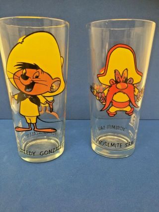 2 Vintage 1973 Looney Tunes Pepsi Glasses Yosemite Sam And Speedy Gonzalez