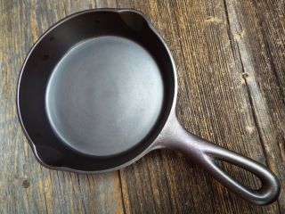 Early Unmarked Wagner 3,  6 - 1/2 " Cast Iron Skillet,  Restored