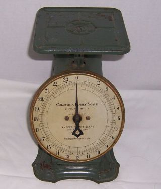 Antique 1907 Columbia Family Kitchen Scale By Landers Frary & Clark Green