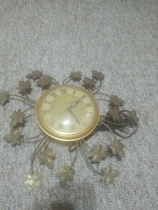 Vtg Mcm Electric United Clock Model 77 Maple Leaf Wall Clock Made In Usa