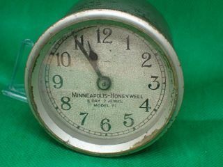 Vintage Minneapolis - Honeywell Model 77 Thermostat Clock Runs Some