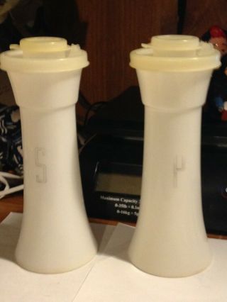 Vintage Tupperware Salt Pepper Shakers 4.  25 " Tall With Cap