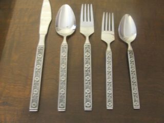 Gold Standard Night Blossom Stainless Steel Flatware 5 Pc Place Setting
