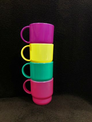 Rare Vtg Tupperware Coffee/tea Mug Set 4 Colors Stackable 22248 - 1 - 4 Plastic
