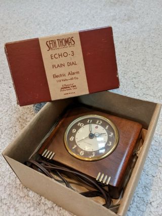 Seth Thomas Echo 3 Mid Century Modern Electric Alarm Clock.