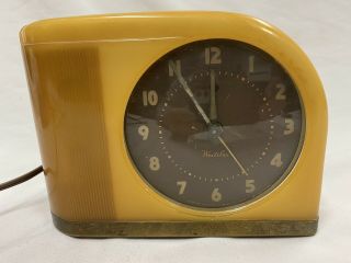 Vintage Westclox Moonbeam Bakelite Electric Alarm Clock Yellow Retro
