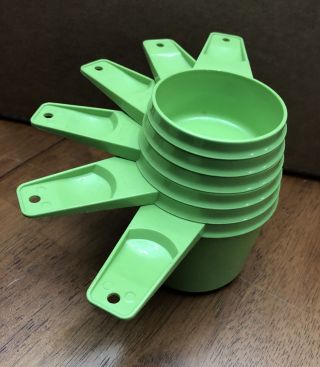 Vintage Tupperware Measuring Cups Complete Set 6 Green Euc