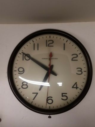 1950`s General Electric Bakelite Clock 14.  5 Inch Model 2912a Perfect