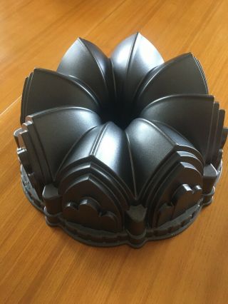 Nordic Ware Cathedral Bundt Cake Pan 10 - Cup Non - Stick