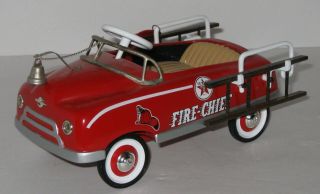 TEXACO FIRE CHIEF 1948 BMC Fire Truck Pedal Car Bank 1/6 Scale 3