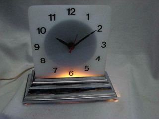 Vtg Art - Deco Viking Glo - Dial Electric Clock - Keeps Accurate Ttime - Very - 2