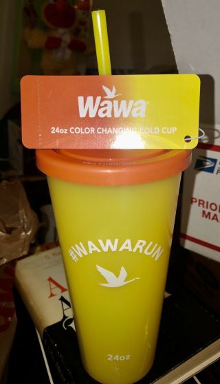 LIMITED EDITION WAWA 24 OZ.  COLOR CHANGING CUP ORANGE YELLOW 2
