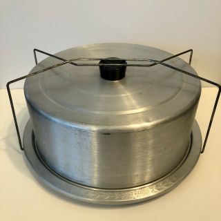 Vtg Mid - Century Aluminum Metal Cake Plate,  Cover,  Lid And Lock Carrier Saver