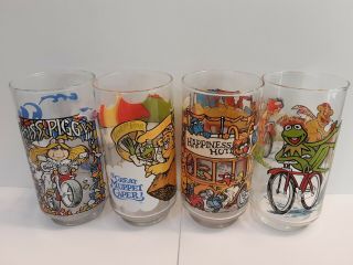 Complete Set Of 4 " The Great Muppet Caper " Mcdonalds Drinking Glasses