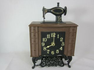 Vintage Spartus Electric Wall Clock Plastic Kitchen Sewing Machine