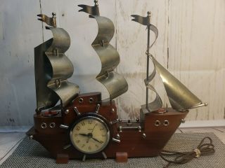 Vintage United Wooden Ship Mantle Shelf Lamp Clock Model 811 Lights