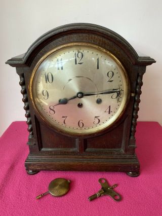 Antique Victorian Oak Cased Striking Mantel Clock With Convex Glass Junghans B32