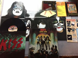 Kiss Love Gun - Vinyl Record Lp Gun & Bang Insert,  Tattoos,  Poster,  More Incl.