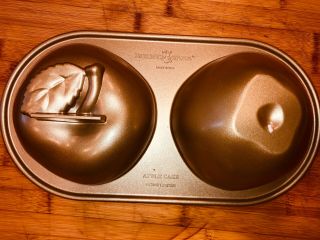 Nordic Ware Large Single 3d Apple Cake Pan (5 Cups) Gold Finish,  Minty