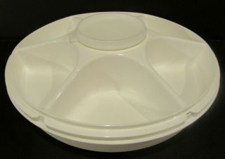 Vintage TUPPERWARE Divided Vegetable/Fruit Chip and Dip Tray w/Cover 2