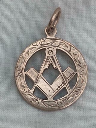 Quality Solid 9 Carat Gold Masonic Watch Chain Fob Or Pendant.  Birmingham 1914.