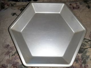 Vintage Mirro Aluminum Hexagon 6 Sided 9 X 1 1/4 " Cake Baking Pan 299am
