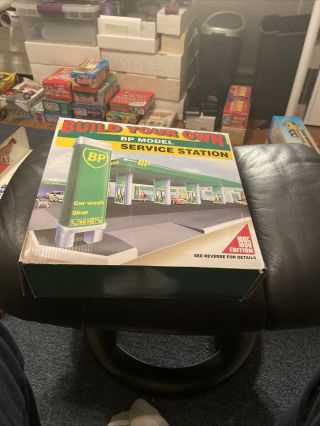 Build Your Own Bp Model Service Station – 1995 Edition -