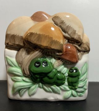 Vtg Frog And Mushroom Ceramic Set Napkin Holder/Salt & Pepper/Toothpick Holder 2