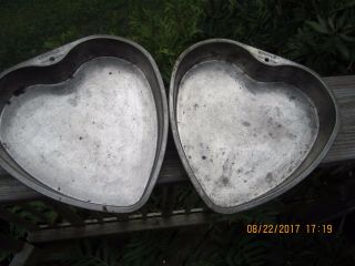 2 Vintage Heart Shaped Aluminum Cake Pans Ekcoloy T - 165 Usa