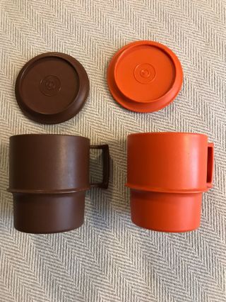 2 Vintage Tupperware Coffee Cup Mugs 1312 Brown Orange Harvest Lid Coaster