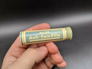 Vintage Pocket Tin Advertising Dr.  Miles Anti - Pain Pills -