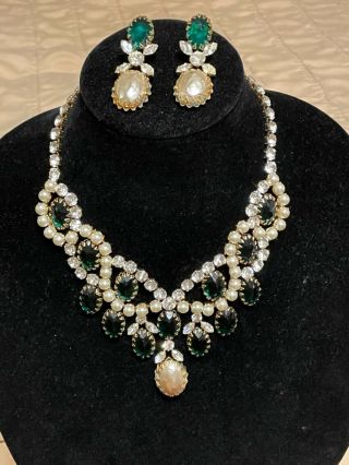 Schreiner York Emerald Green Colored Stones And Faux Pearl Necklace Set