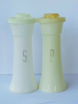 Vtg Tupperware Large 6 " Salt & Pepper Shakers Hourglass Vintage