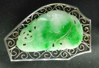 ANTIQUE CHINESE CARVED APPLE JADE JADEITE PLAQUE SILVER CLIP BROOCH GOOD COLOUR 3