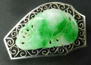 ANTIQUE CHINESE CARVED APPLE JADE JADEITE PLAQUE SILVER CLIP BROOCH GOOD COLOUR 5