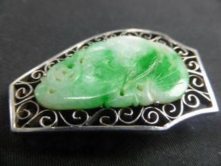 ANTIQUE CHINESE CARVED APPLE JADE JADEITE PLAQUE SILVER CLIP BROOCH GOOD COLOUR 6