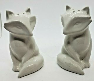 Fox Salt And Pepper Shakers In A White Glaze With Pronounced Faces