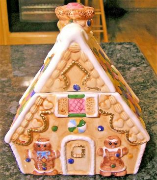 Christmas Gingerbread House Cookie Jar