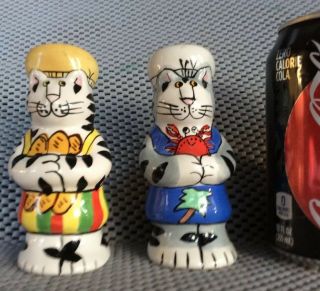 Cooking Cats Salt Pepper Pots Shaker Set Chef Hat Crab French Bread 4.  5” Cook