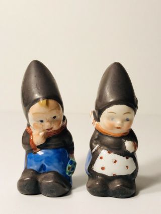 Vintage Dutch Boy And Girl With Hats Ceramic Salt And Pepper Shakers