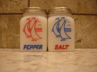 Tipp Milk Glass Sailboat Salt & Pepper Not Mckee Hocking Hazel Atlas Jeannette