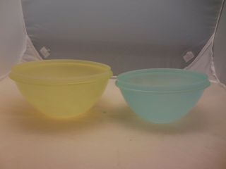 2 Vintage Tupperware Wonderlier Nesting Bowls Yellow 235 - 21 Blue 234 - 21 No Lids