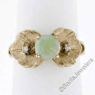 Vintage 14K Yellow Gold.  54ct Opal Solitaire Diamond Etched Leaf Florentine Ring 2