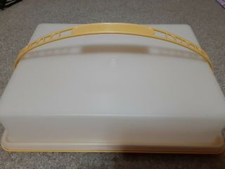 Vintage Tupperware Rectangle Cake Carrier 1241 W/handle 13x9x5 Storage Tray