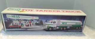 Nos 1990 Hess White Toy Tanker Truck With Horn & Lights Box