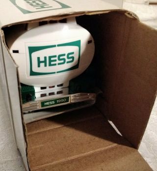 NOS 1990 HESS WHITE TOY TANKER TRUCK WITH HORN & LIGHTS BOX 2