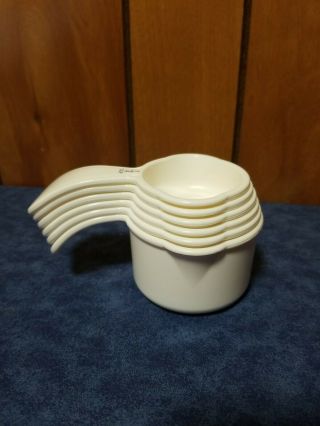 Tupperware Measuring Cups Full Set Of 6 White 3478a - 1 To 3483a - 1,  1/4 - 1 Cup