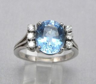 Vintage 18k White Gold 5.  75ct Blue Topaz.  30tcw Diamond Ring 7.  1 Grams Size 11