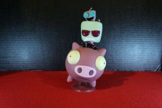 Funko Pop Invader Zim And Gir On The Pig Hot Topic Exclusive