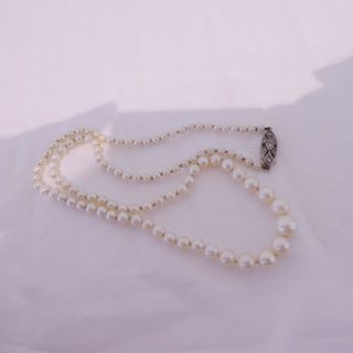 18ct gold diamond clasp cultured pearl necklace,  art deco 3